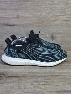 Adidas UltraBoost DNA Parley Men 7.5 Core Black Blue Spirit Running Shoes